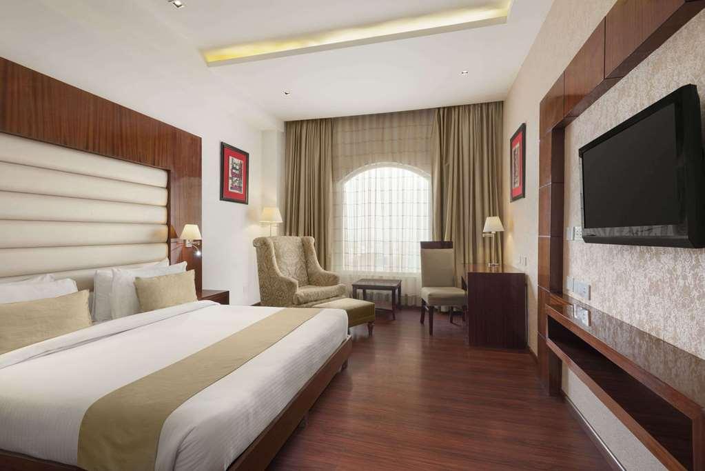 Days Hotel By Wyndham Panipat Room photo