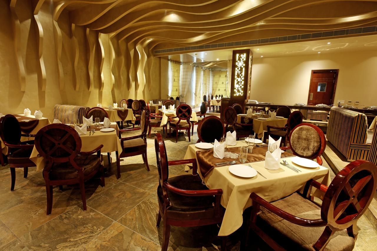Days Hotel By Wyndham Panipat Exterior photo