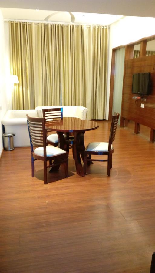 Days Hotel By Wyndham Panipat Exterior photo